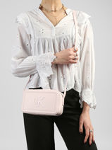 Cross Body Tas Bold Monogram Calvin klein jeans Roze bold monogram 4F3220G-vue-porte